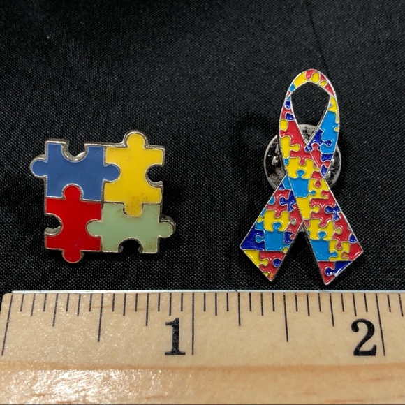 AUTISM AWARENESS BRACELET and 2 PINS - Picture 5 of 6